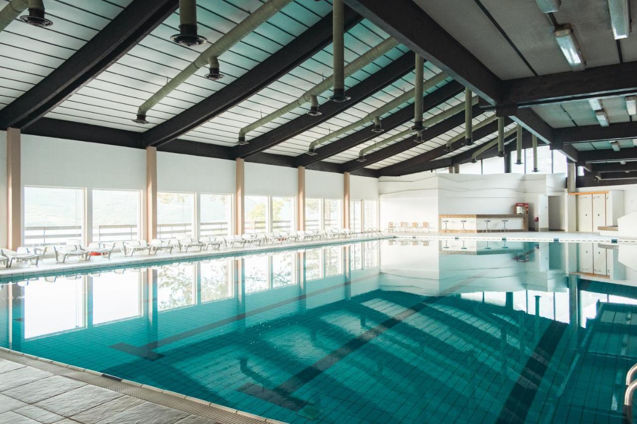 Hotel Lepenski Vir โดนยี มิลาโนวัซ ภายนอก รูปภาพ