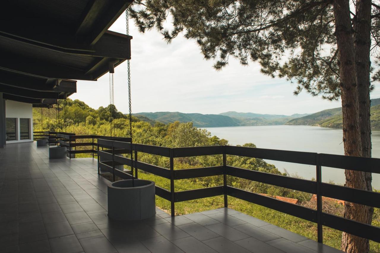Hotel Lepenski Vir โดนยี มิลาโนวัซ ภายนอก รูปภาพ